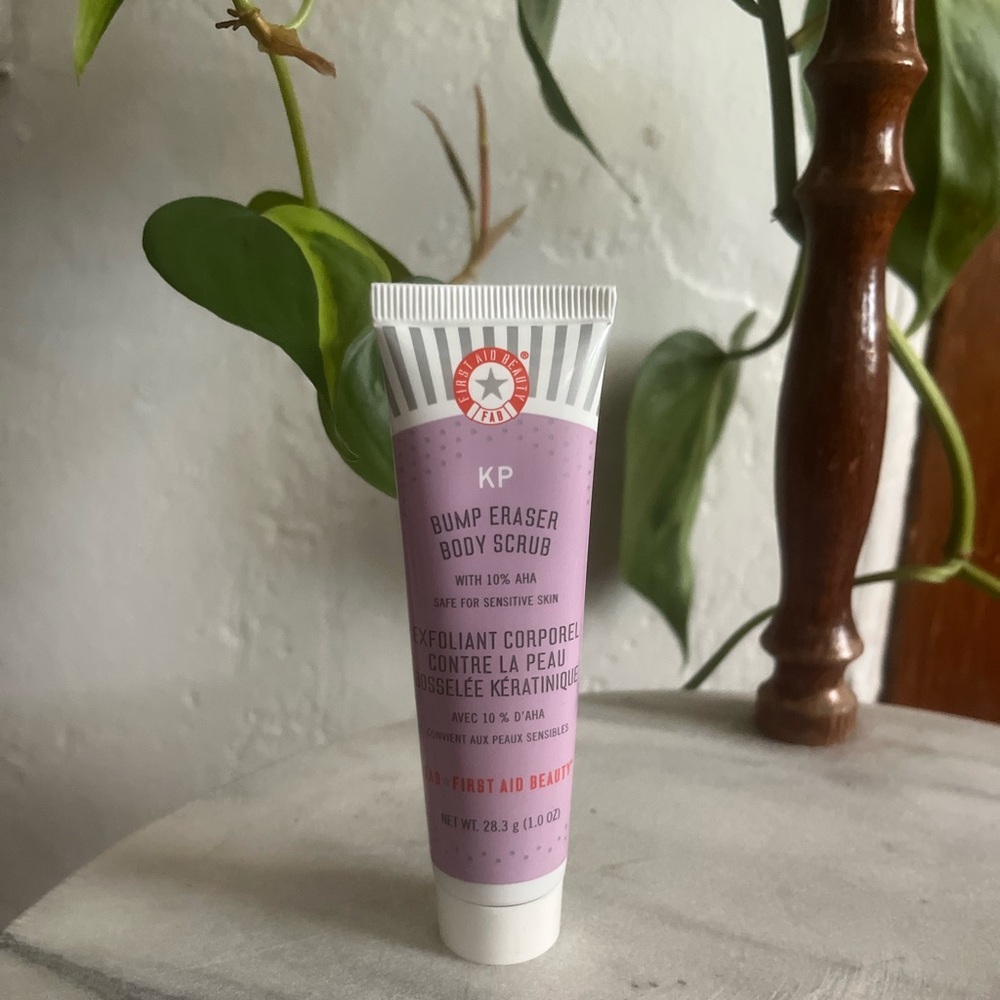 ✨$5 first aid beauty fab kp bump eraser body scrub mini